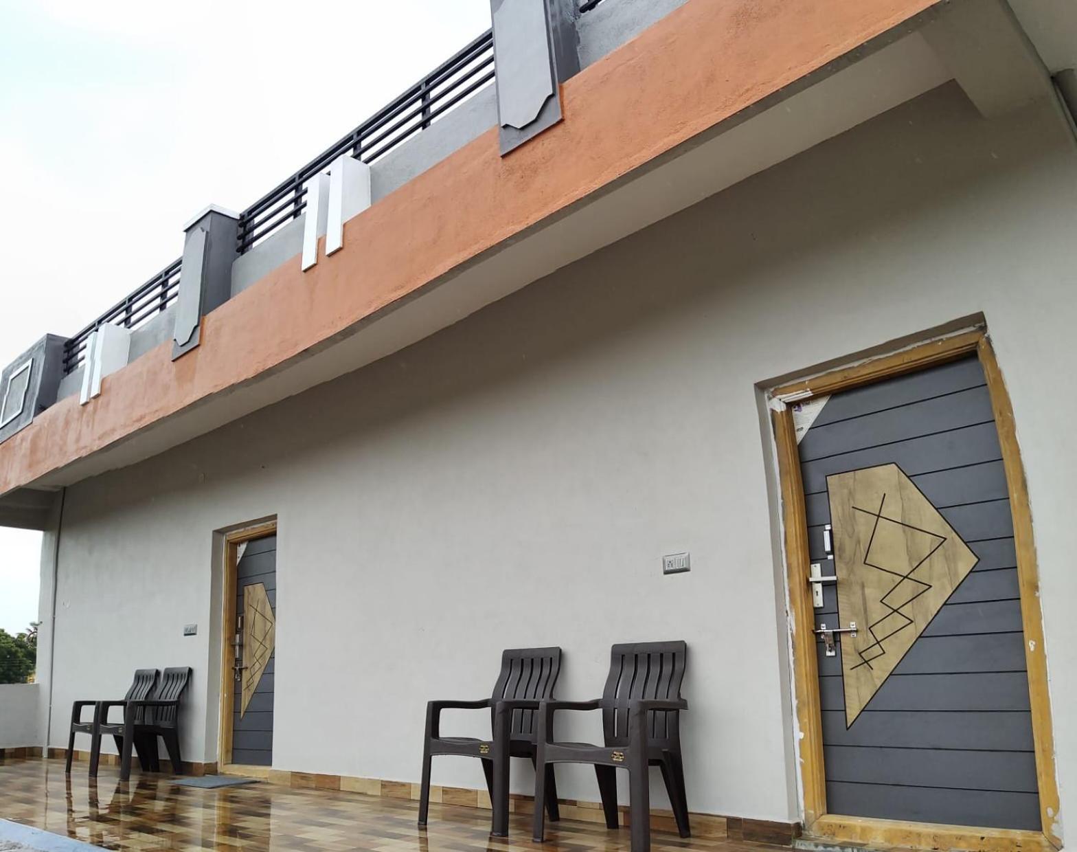 Raj Homestay Hampi Eksteriør bilde